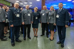 Goście wystawy - oficerowie Polskiej Policji
