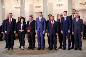 Wspólne zdjęcie Mariusza Kamińskiego z Prezydentem RP, Marszałkiem Sejmu, Prezesem Rady Ministrów oraz ministrami