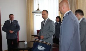 Wojewoda Dolnośląski spotkał się osobiście z nagrodzonymi policjantami