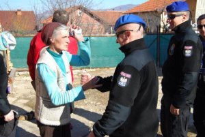 Polscy policjanci uczestniczący w misji w Kosowie wspierają akcje charytatywne