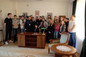 Wizyta uczniów pruszkowskiego zespołu szkół w Policyjnym Centrum Edukacji Społecznej
