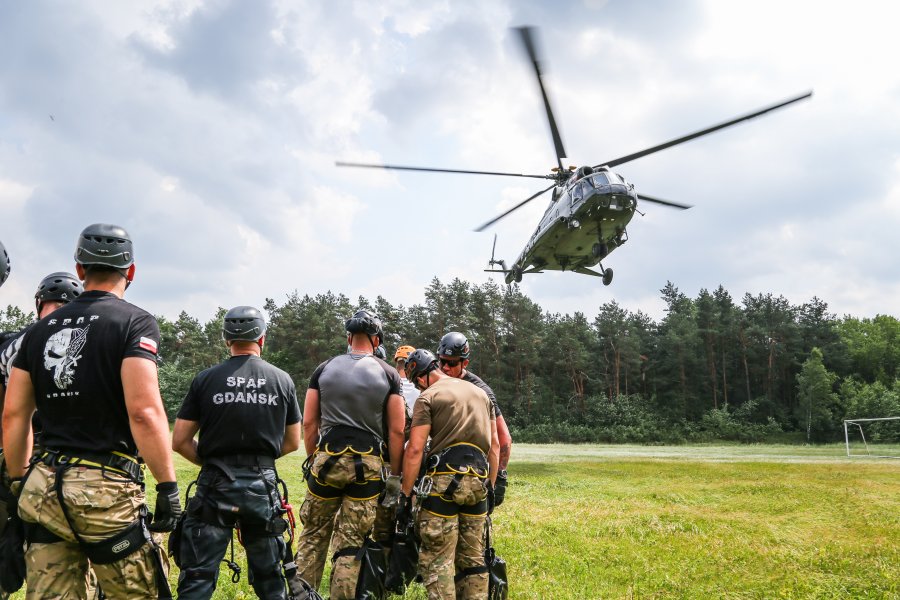 Antyterroryści z całego kraju ćwiczą w Kielcach Aktualności