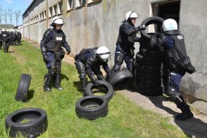 Odblokowanie wejścia do budynku.