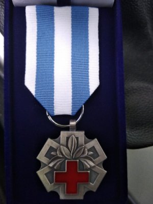 odznaka Honorowy Dawca Krwi – Zasłużony dla Zdrowia Narodu