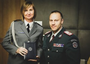 Komisarz Generalny Policji Litewskiej Linas Pernavas i polska policjantka