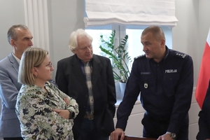 Uczestnicy Posiedzenia Rady Fundacji Pomocy Wdowom i Sierotom po Poległych Policjantach.