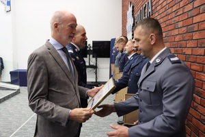 Uroczystość wręczenia podziękowań.