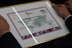 Uroczystość wręczenia podziękowań.