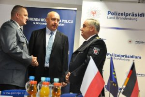 uroczystość podpisania porozumienia dotyczącego zwalczania przestępczości transgranicznej