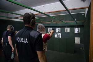 szkolenie w ramach doskonalenia zawodowego w zakresie posługiwania się bronią palną