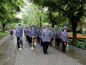 uroczystości ku czci poległych i walczących o Warszawę w 1944 roku, orkiestra reprezentacyjna policji