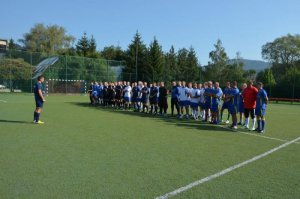 drużyny piłkarskie biorące udział w memoriale