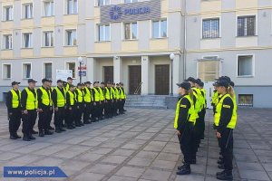 Pierwsze służby w terenie młodych policjantów