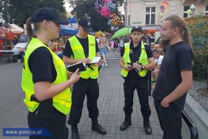 Pierwsze służby w terenie młodych policjantów