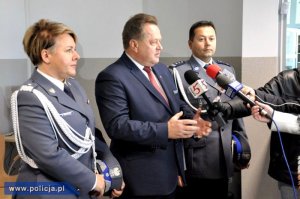 uroczystość otwarcia nowej siedziby Komendy Powiatowej Policji w Gołdapi, minister Jarosław Zieliński, nadinsp. Helena Michalak