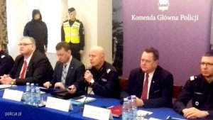 Narada kadry kierowniczej Policji z udziałem ministra spraw wewnętrznych i administracji Mariusza Błaszczaka oraz Jarosława Zielińskiego