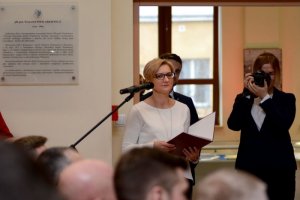 uroczystość z okazji obchodów 90-lecia ustalenia Mazurka Dąbrowskiego polskim hymnem narodowym