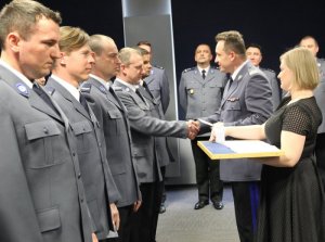 Wręczenie nominacji nowo powołanym komendantom oraz premii wyróżnionym policjantom