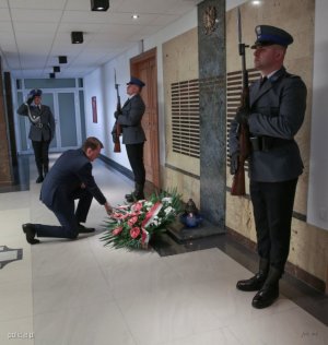 centralne uroczystości policyjne upamiętniające tragedię przedwojennych funkcjonariuszy Policji Państwowej, ofiar Zbrodni Katyńskiej