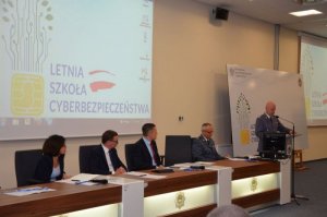uczestnicy inauguracji I Letniej Szkoły Cyberbezpieczeństwa