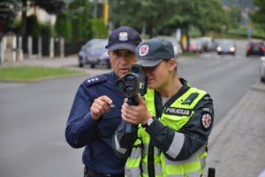policjanci z Litwy uczestniczyli we wspólnych zajęciach z polskimi policjantami przebywającymi na szkoleniu w słupskiej Szkole Policji