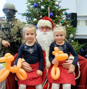 Dzieci spotkały się ze św. Mikołajem