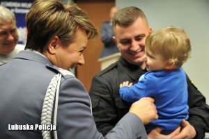 Nadinspektor  Helena Michalak podczas uroczystości policyjnej.