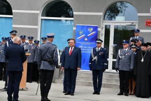 złożenie meldunku przez prowadzącego uroczystość Ministrowi Jarosławowi Zielińskiemu
