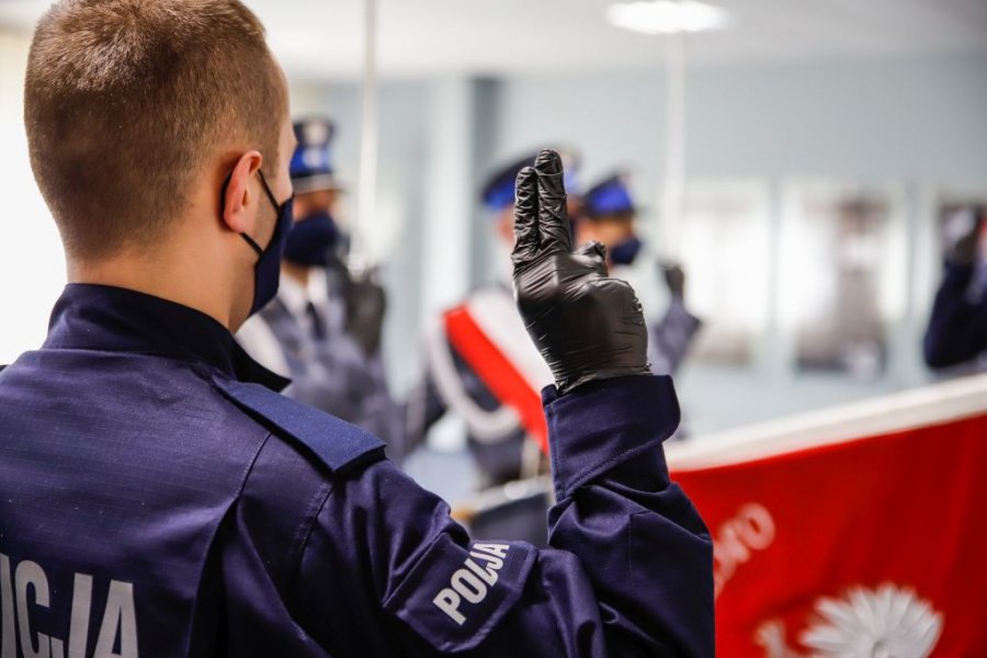 Nowi Policjanci W Garnizonie świętokrzyskim - Aktualności ...